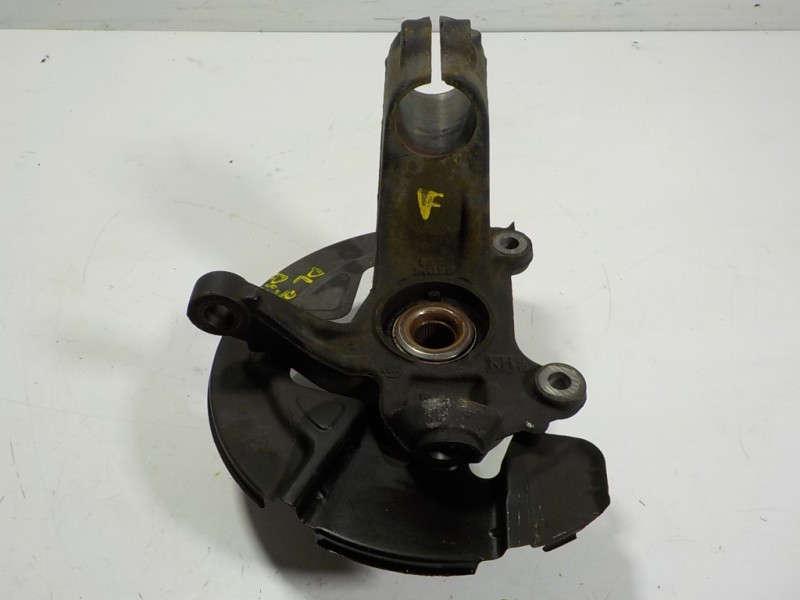 Recambio de mangueta delantera izquierda para land rover freelander (lr2) 2.2 td4 cat referencia OEM IAM LR006859  LR003157