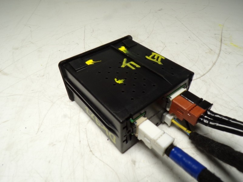 Recambio de modulo electronico para mazda cx-30 1.8 diesel referencia OEM IAM  BDGG669UO 