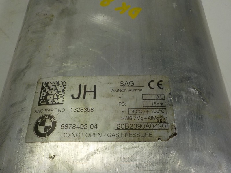 Recambio de acumulador central amortiguacion para bmw serie x5 (g05) xdrive 30d referencia OEM IAM 37206878492 687849204 