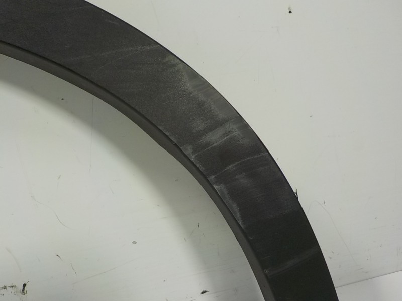 Recambio de aletin trasero izquierdo para bmw serie x5 (g05) xdrive 30d referencia OEM IAM 51777468827 867521 