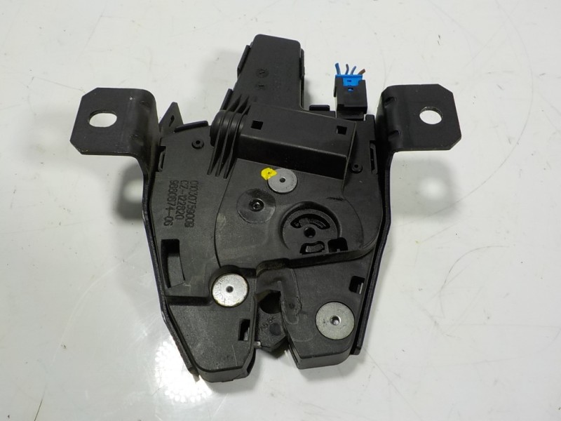 Recambio de cerradura capot para bmw serie x5 (g05) xdrive 30d referencia OEM IAM 51237485957 988087406 