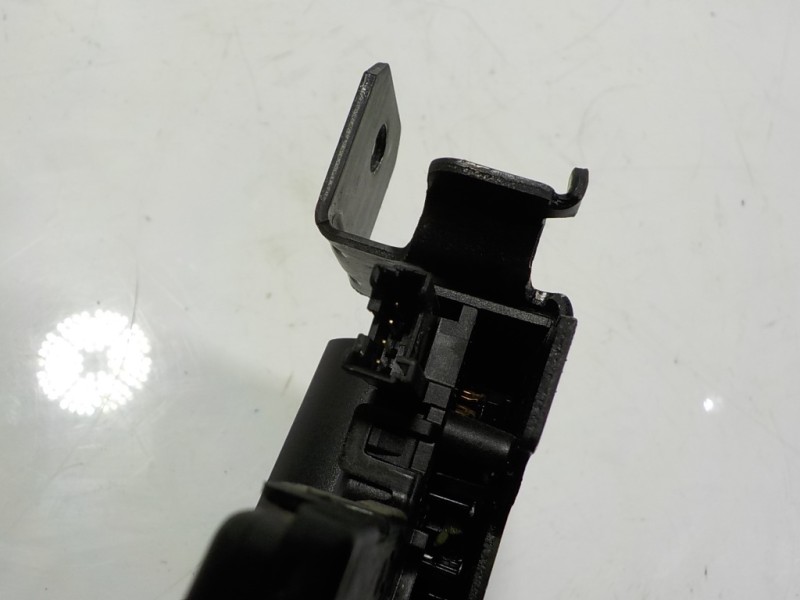 Recambio de cerradura capot para bmw serie x5 (g05) xdrive 30d referencia OEM IAM 51237347409 988087506 