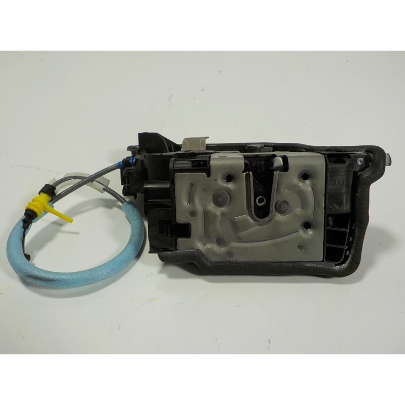 Recambio de cerradura puerta delantera derecha para bmw serie x5 (g05) xdrive 30d referencia OEM IAM 51229464892 5121946489203 