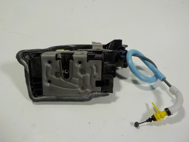 Recambio de cerradura puerta delantera izquierda para bmw serie x5 (g05) xdrive 30d referencia OEM IAM 51229464893 5121946489303