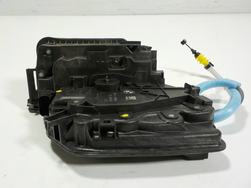 Recambio de cerradura puerta delantera izquierda para bmw serie x5 (g05) xdrive 30d referencia OEM IAM 51229464893 5121946489303