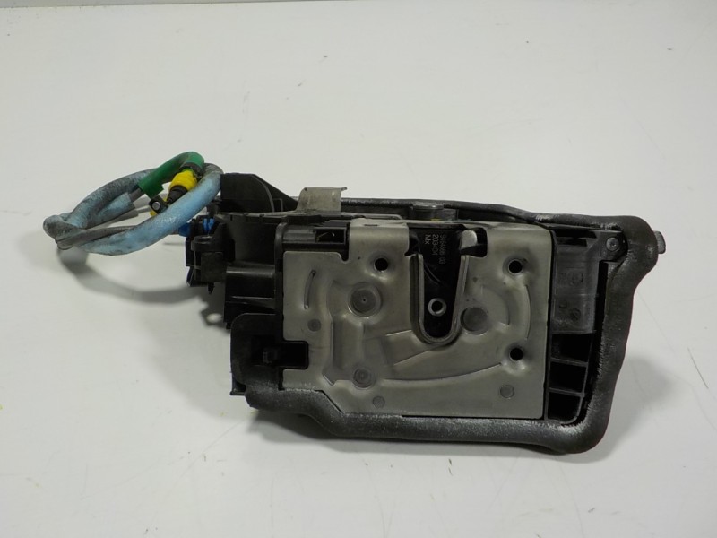 Recambio de cerradura puerta trasera derecha para bmw serie x5 (g05) xdrive 30d referencia OEM IAM 51229464886 5122946488603 