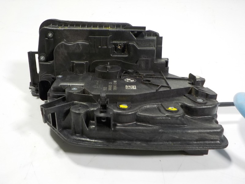 Recambio de cerradura puerta trasera izquierda para bmw serie x5 (g05) xdrive 30d referencia OEM IAM 51229464885 5122946488503 