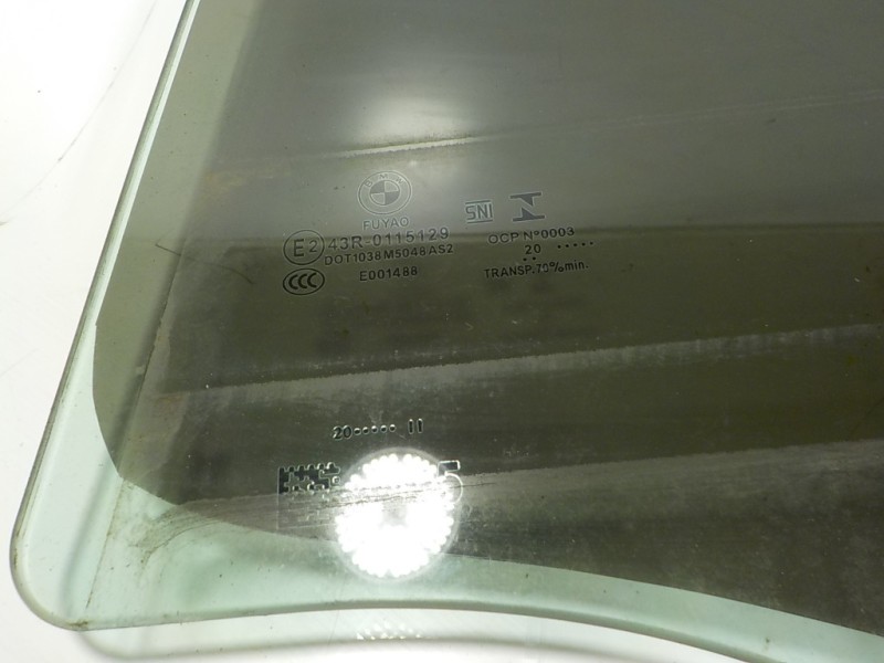 Recambio de cristal puerta trasero izquierdo para bmw serie x5 (g05) xdrive 30d referencia OEM IAM 51357430935  