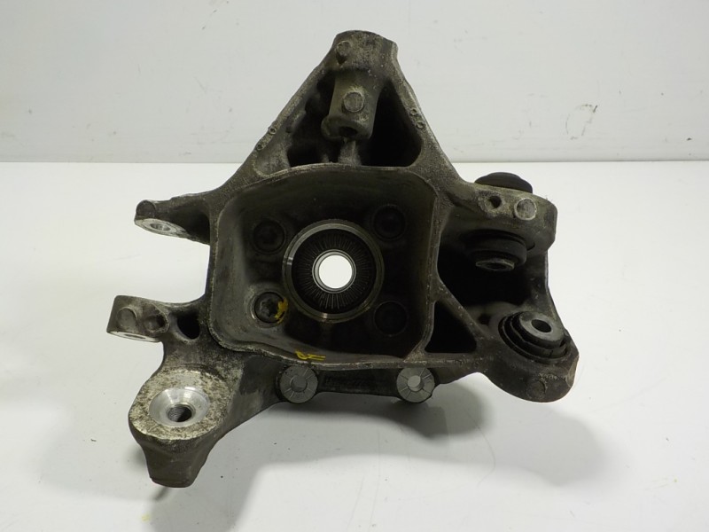 Recambio de mangueta trasera derecha para bmw serie x5 (g05) xdrive 30d referencia OEM IAM 33306876652 6876655403 33406893687