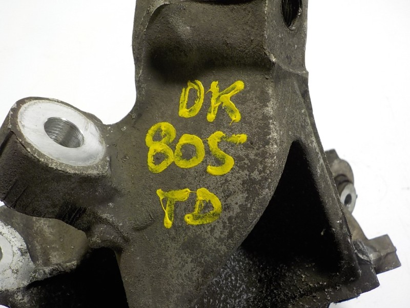 Recambio de mangueta trasera derecha para bmw serie x5 (g05) xdrive 30d referencia OEM IAM 33306876652 6876655403 33406893687