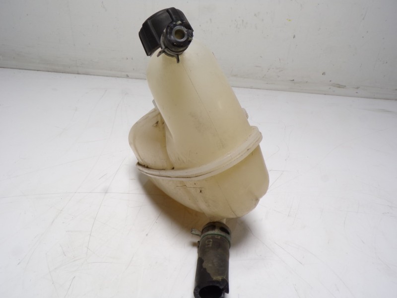 Recambio de deposito expansion para renault kadjar 1.6 dci diesel fap energy referencia OEM IAM 217114EA0A  