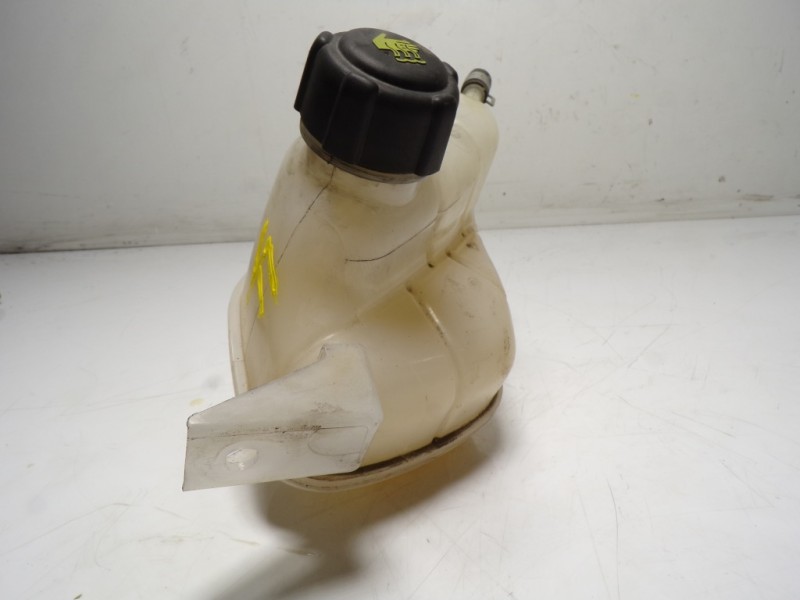 Recambio de deposito expansion para renault kadjar 1.6 dci diesel fap energy referencia OEM IAM 217114EA0A  