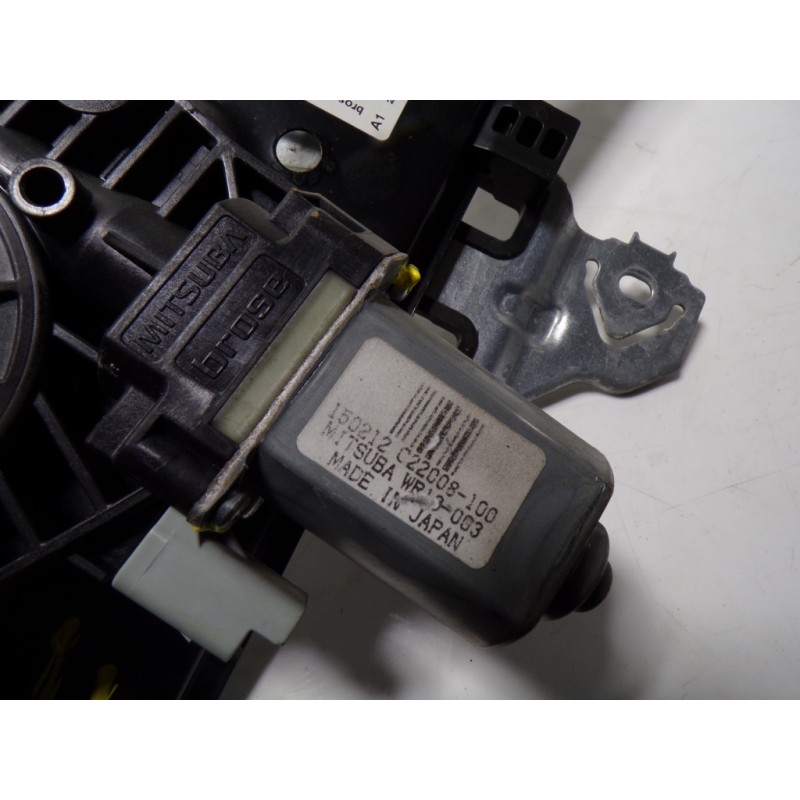 Recambio de elevalunas delantero derecho para renault kadjar 1.6 dci diesel fap energy referencia OEM IAM 807209732R 807207795R 