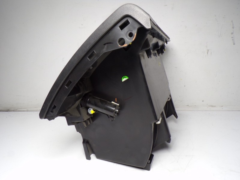 Recambio de guantera para renault kadjar 1.6 dci diesel fap energy referencia OEM IAM 682526225R 685002635R 