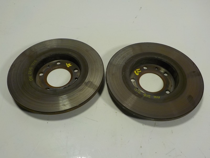 Recambio de disco freno trasero para opel grandland x 1.5 cdti dpf referencia OEM IAM 1642776380  