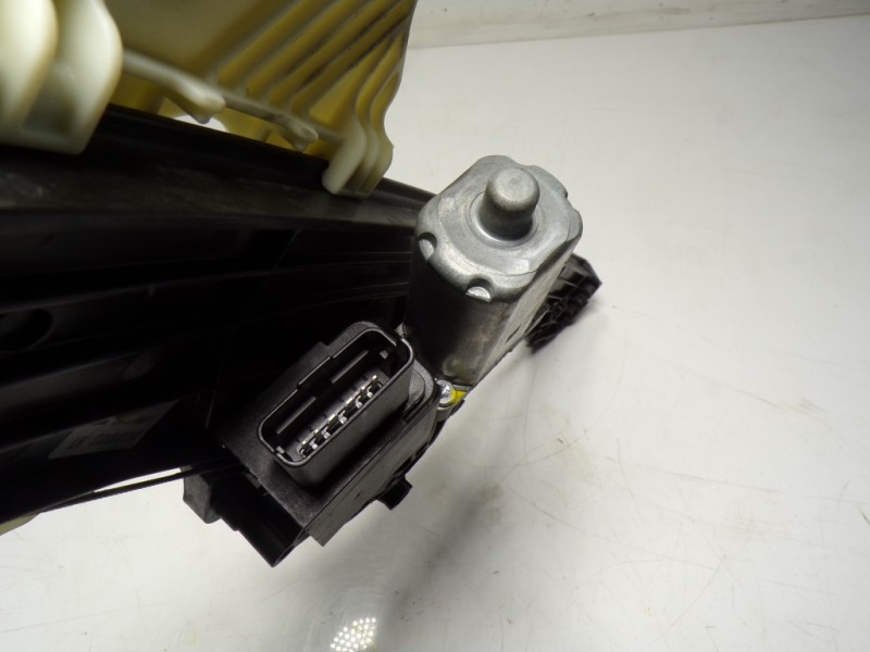 Recambio de elevalunas trasero izquierdo para opel grandland x 1.5 cdti dpf referencia OEM IAM 9815403880 9830320580 