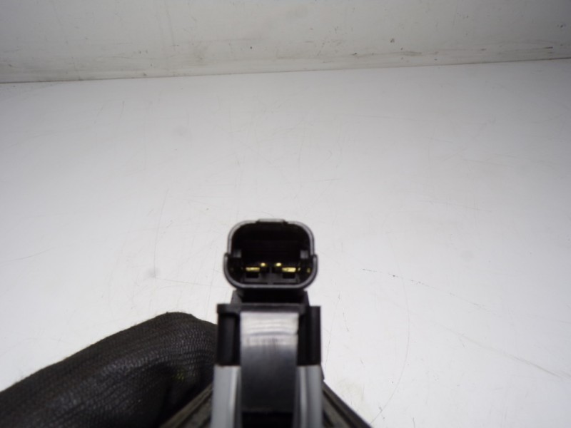 Recambio de maneta porton para opel grandland x 1.5 cdti dpf referencia OEM IAM 9827560380 95835T02 