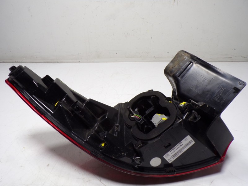 Recambio de piloto trasero derecho para opel grandland x 1.5 cdti dpf referencia OEM IAM YP00098280 YP00098280 