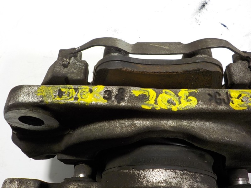 Recambio de pinza freno delantera derecha para opel grandland x 1.5 cdti dpf referencia OEM IAM 1623162180  