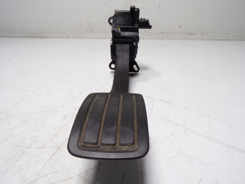 Recambio de potenciometro pedal para opel grandland x 1.5 cdti dpf referencia OEM IAM 9674829180 9674829180 