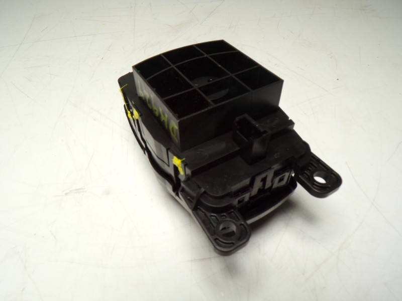 Recambio de mando multifuncion para bmw serie 4 cabrio (f33) 2.0 turbodiesel referencia OEM IAM 65829381678 ZE931769501 