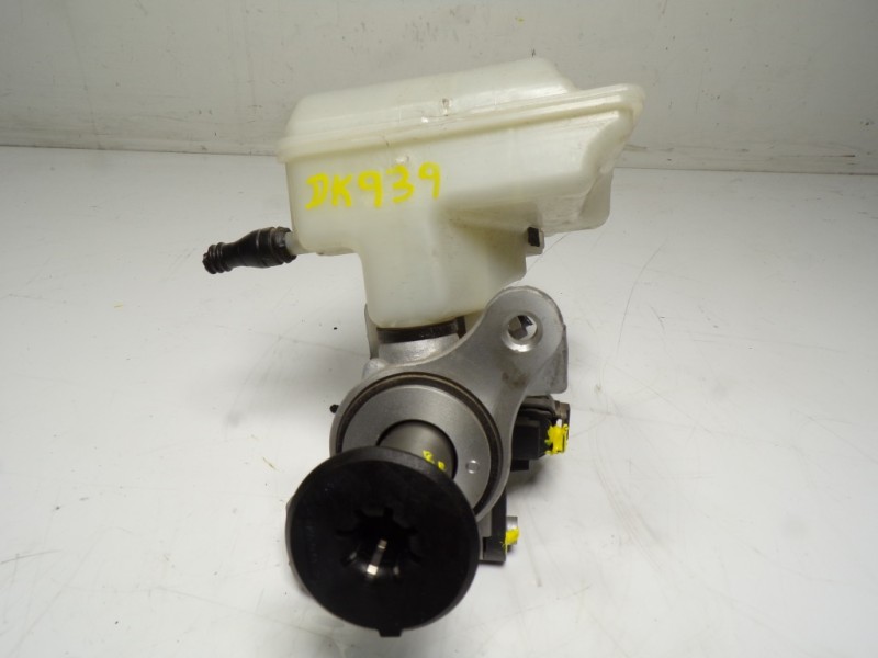 Recambio de bomba freno para volkswagen touran (5t1) 2.0 tdi referencia OEM IAM 5Q1614019ACREP 5Q1611301C 