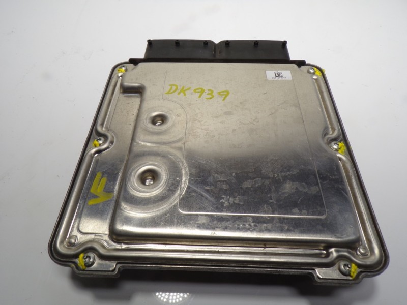 Recambio de centralita motor uce para volkswagen touran (5t1) 2.0 tdi referencia OEM IAM 04L906027BS5T0 04L907309P 