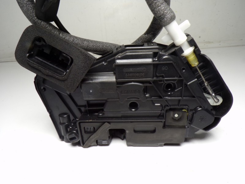 Recambio de cerradura puerta trasera izquierda para volkswagen touran (5t1) 2.0 tdi referencia OEM IAM 5TA839015L 5TA839015L 