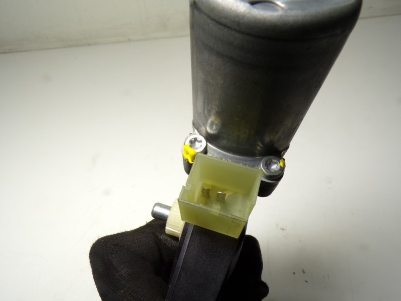 Recambio de motor elevalunas delantero derecho para volkswagen touran (5t1) 2.0 tdi referencia OEM IAM 5Q0959801C 5Q0959801C 