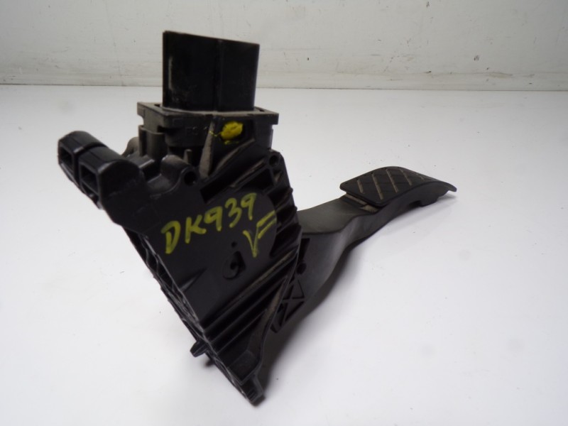 Recambio de potenciometro pedal para volkswagen touran (5t1) 2.0 tdi referencia OEM IAM 5Q1723503L 5Q1723503L 