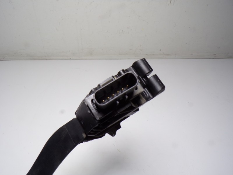 Recambio de potenciometro pedal para volkswagen touran (5t1) 2.0 tdi referencia OEM IAM 5Q1723503L 5Q1723503L 