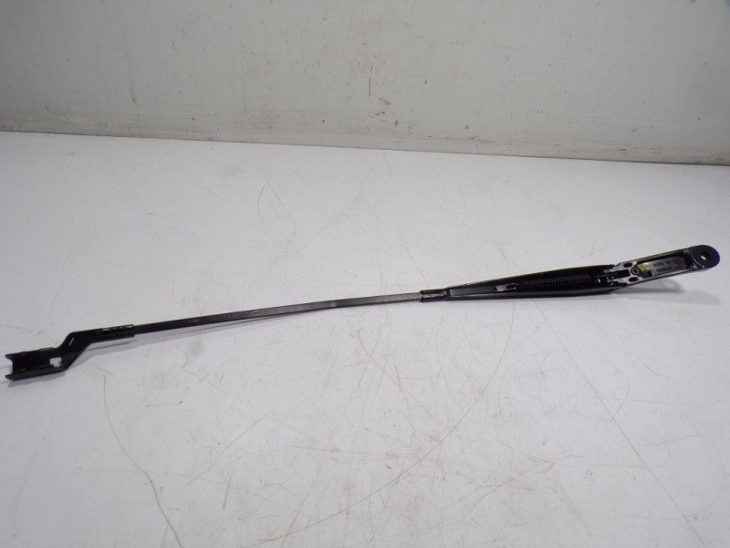 Recambio de brazo limpia delantero derecho para seat leon sportstourer (kl8) xcellence referencia OEM IAM 5FB955410  