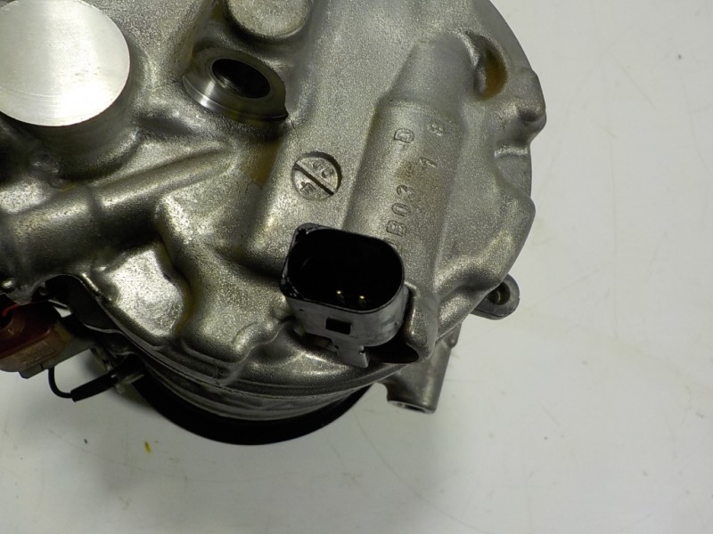 Recambio de compresor aire acondicionado para seat leon sportstourer (kl8) xcellence referencia OEM IAM 5WA816803A 5WA816803A 