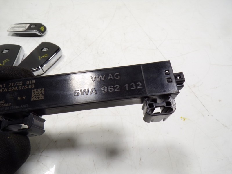 Recambio de conmutador de arranque para seat leon sportstourer (kl8) xcellence referencia OEM IAM 5FA959839AWTY 5WA962132 