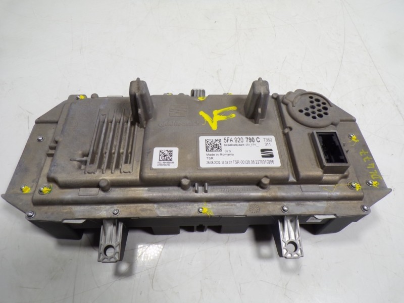 Recambio de cuadro instrumentos para seat leon sportstourer (kl8) xcellence referencia OEM IAM 5FA920790C 5FA920790C 