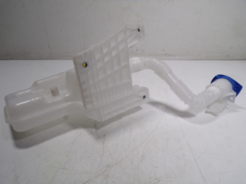 Recambio de deposito limpia para seat leon sportstourer (kl8) xcellence referencia OEM IAM 5WA955453A 5FF955453 