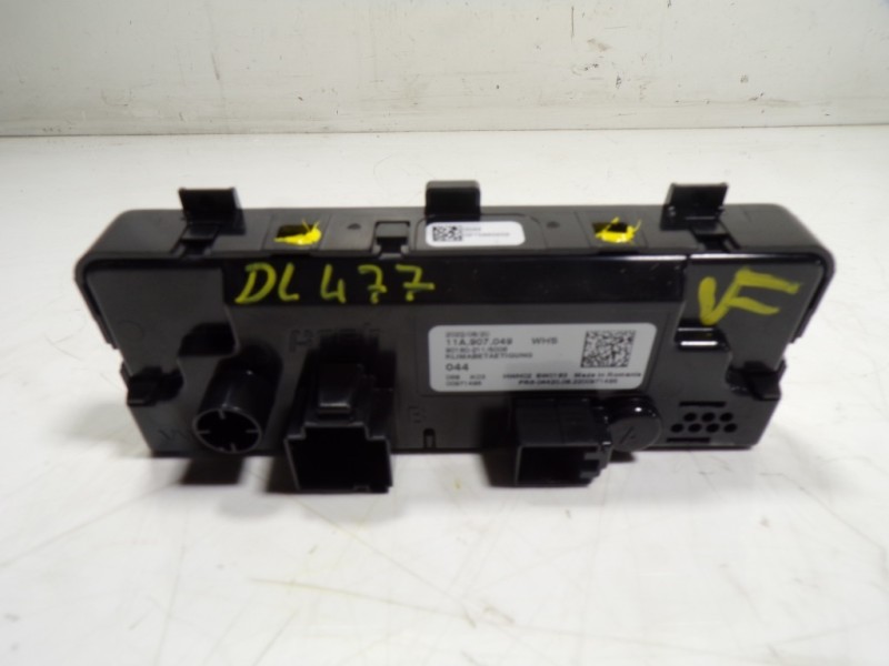 Recambio de mando climatizador para seat leon sportstourer (kl8) xcellence referencia OEM IAM 11A907049 11A907049 