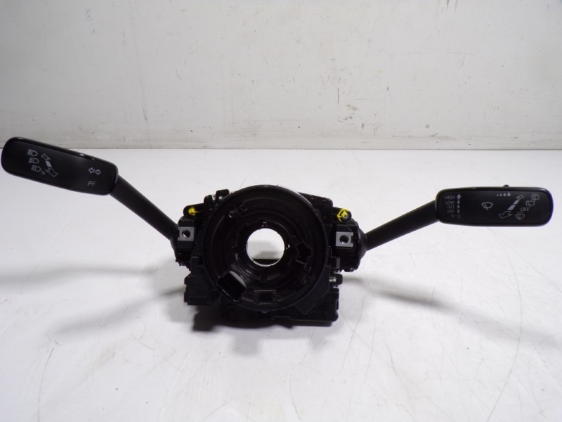 Recambio de mando intermitentes para seat leon sportstourer (kl8) xcellence referencia OEM IAM 5Q1953507GAIGI 5Q1953507GA 