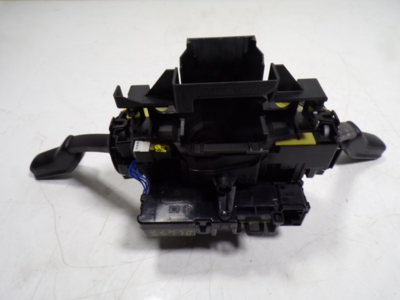 Recambio de mando intermitentes para seat leon sportstourer (kl8) xcellence referencia OEM IAM 5Q1953507GAIGI 5Q1953507GA 