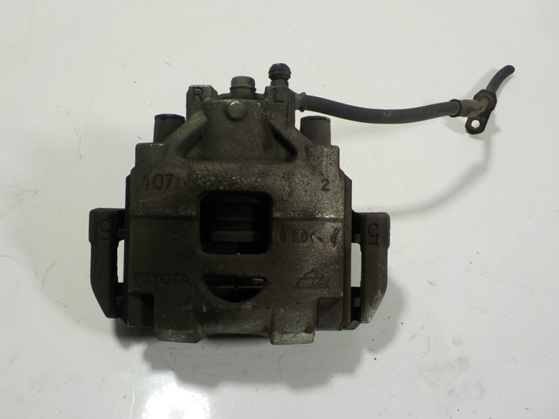 Recambio de pinza freno delantera izquierda para toyota yaris hybrid active referencia OEM IAM 477500D200  