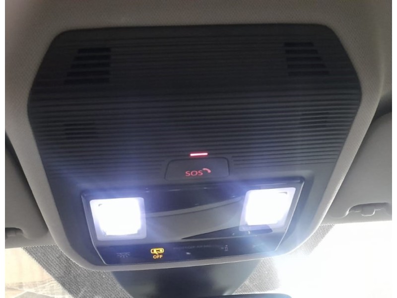 Recambio de piloto interior para seat leon sportstourer (kl8) xcellence referencia OEM IAM 5H0959561AATJA 5H0959561AA 