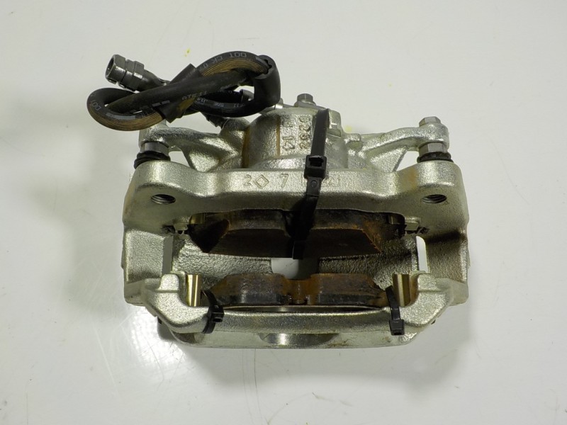 Recambio de pinza freno delantera izquierda para seat leon sportstourer (kl8) xcellence referencia OEM IAM 5WA615123 5WA105BE 