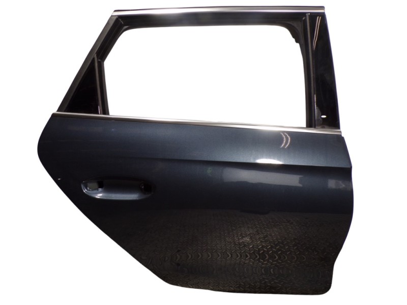 Recambio de puerta trasera derecha para seat leon sportstourer (kl8) xcellence referencia OEM IAM 5FE833052C  