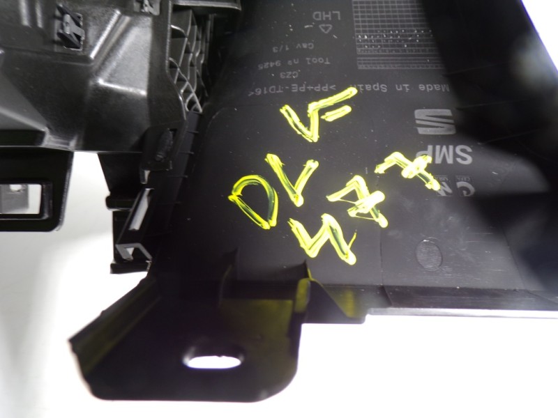 Recambio de salpicadero para seat leon sportstourer (kl8) xcellence referencia OEM IAM 5FB857003N4PK 5FB857841A 5FA880204H