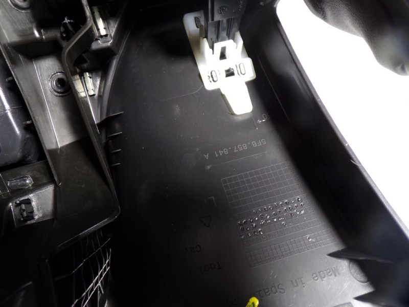 Recambio de salpicadero para seat leon sportstourer (kl8) xcellence referencia OEM IAM 5FB857003N4PK 5FB857841A 5FA880204H