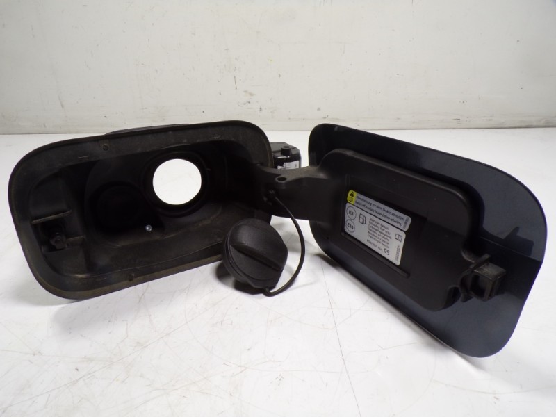 Recambio de tapa combustible para seat leon sportstourer (kl8) xcellence referencia OEM IAM 5FE809905GGRU 5FE809905G 