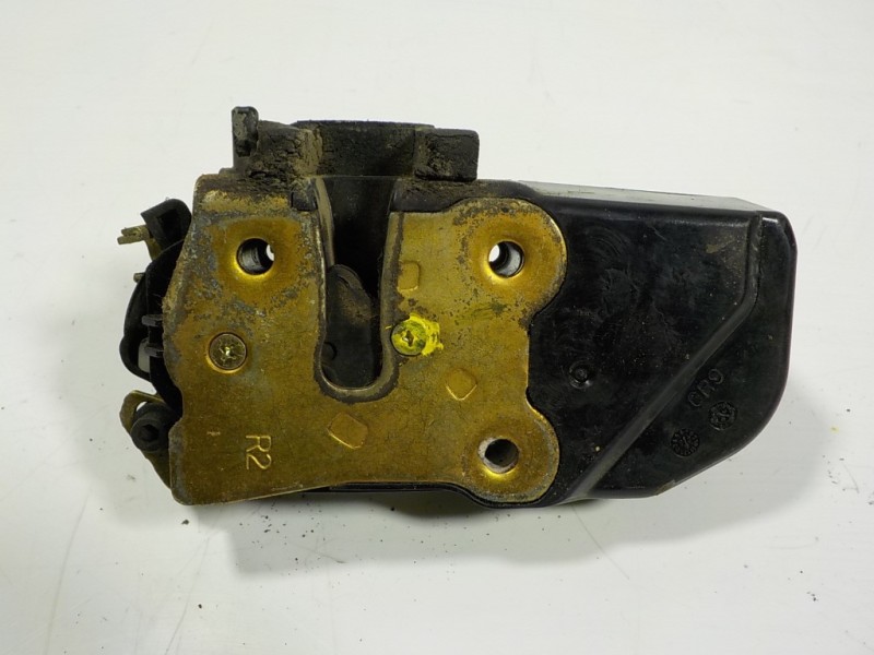 Recambio de cerradura puerta trasera derecha para jeep commander 3.0 v6 crd limited referencia OEM IAM 55396532AB  