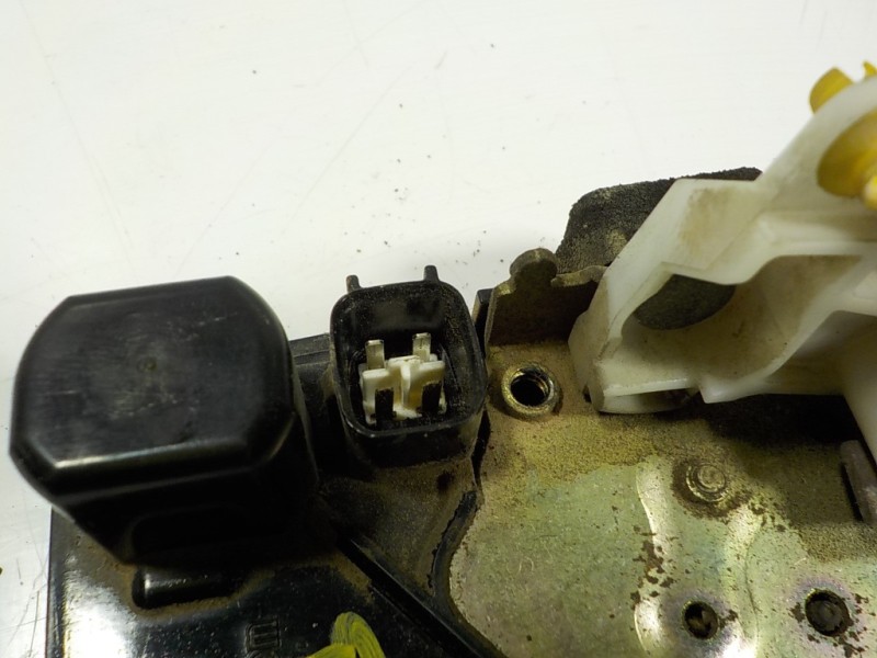 Recambio de cerradura puerta trasera derecha para jeep commander 3.0 v6 crd limited referencia OEM IAM 55396532AB  