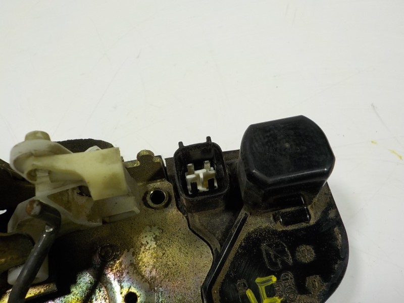 Recambio de cerradura puerta trasera izquierda para jeep commander 3.0 v6 crd limited referencia OEM IAM 55396533AB  