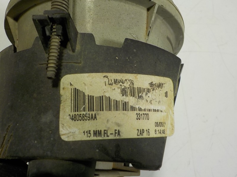 Recambio de faro antiniebla derecho para jeep commander 3.0 v6 crd limited referencia OEM IAM 4805859AA 4805859AA 